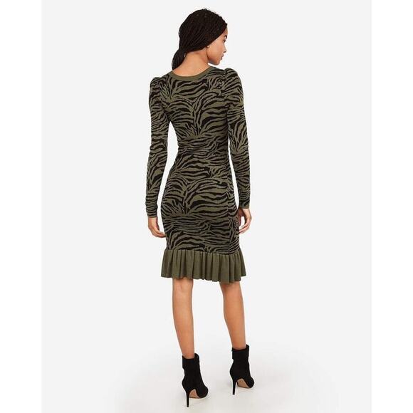 NWT Express Green Zebra Long Sleeve Ribbed Ruffle Hem Sweater Dress Size Large - Picture 2 of 9